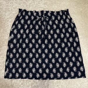 J Jill Navy Blue Paisley Women's Skirt L Straight Pockets Stretchy Soft Flowy